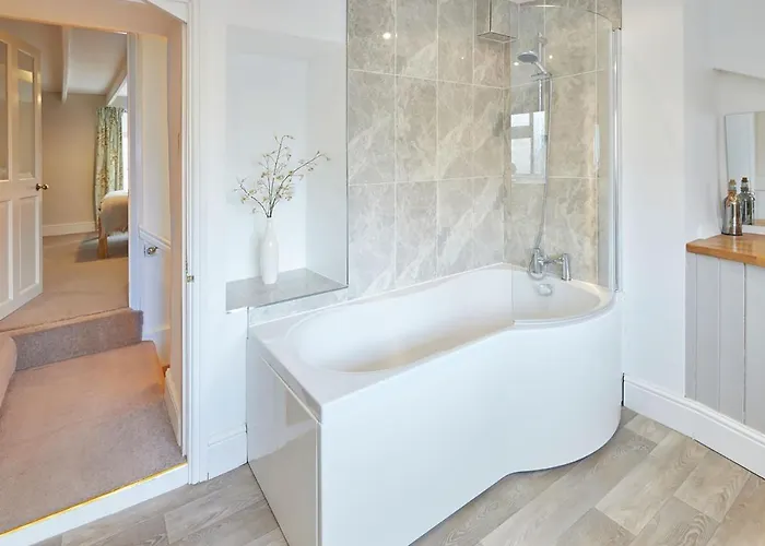 Host & - Rose Cottage,