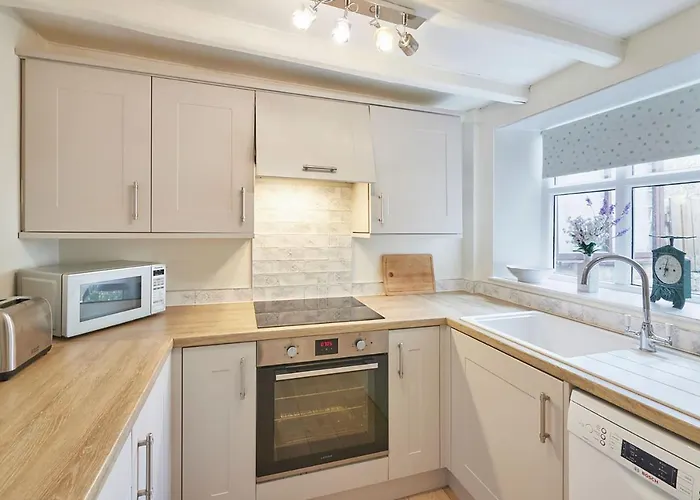 Host & - Rose Cottage,